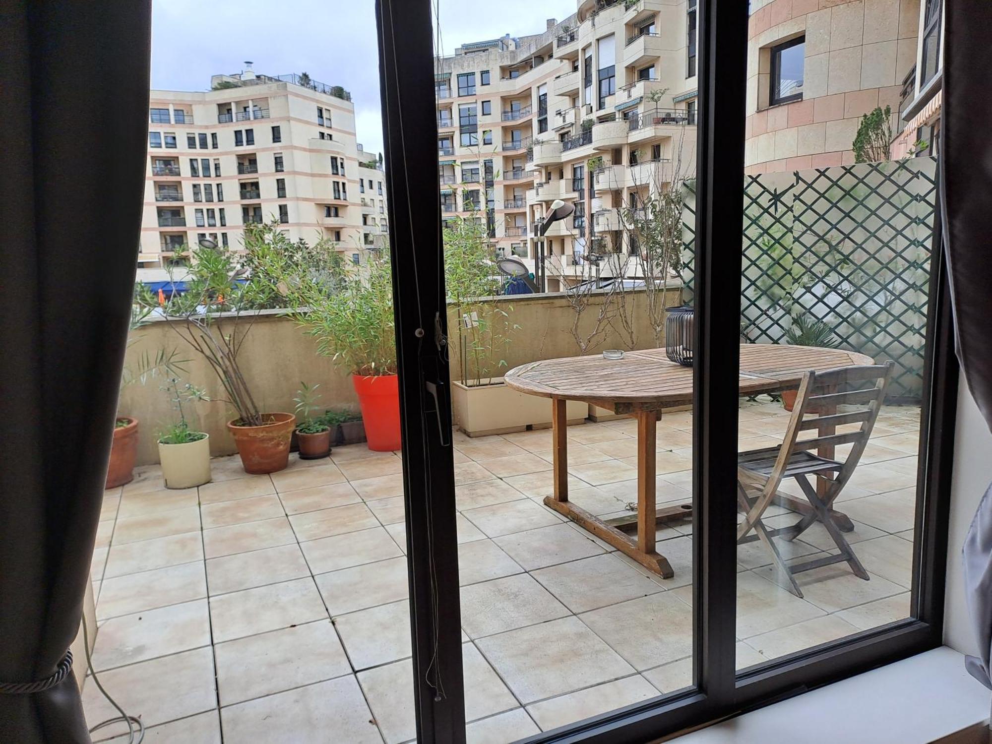 Superbe 3 Pièces 57 M2 Avec Terrasse 33m2 Appartement Levallois-Perret